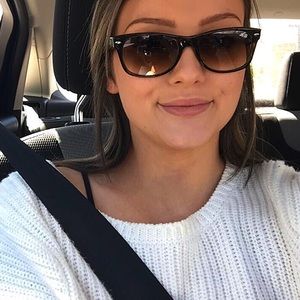 Meet your Posher, Courtney